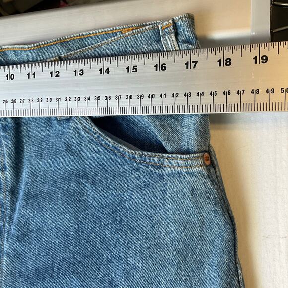 Levi’s Men Jeans 550 size W36 x L30 Blue Mid Rise Straight Leg Vintage Style - Picture 2 of 10